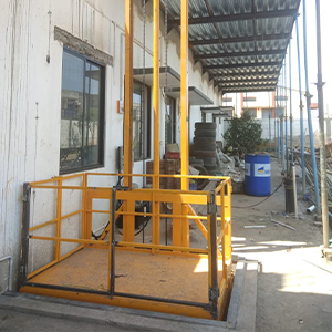 lifts-in-industrial-warehouses