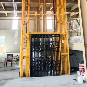 lifts-in-industrial-warehouses